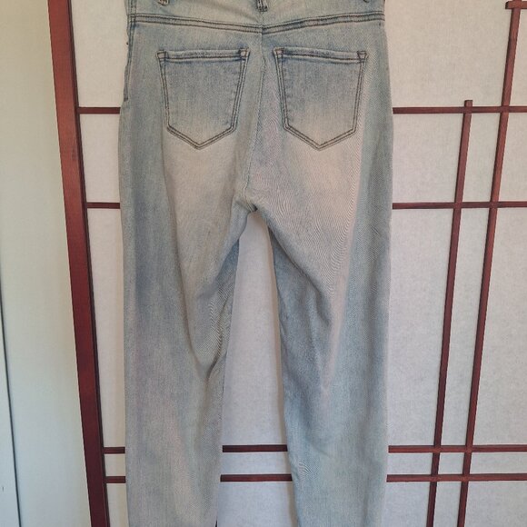 AKIRA High Waisted Jeans - Picture 2 of 2